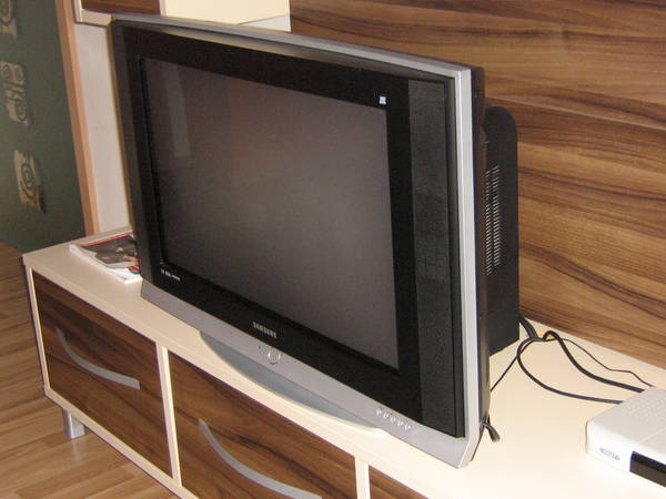 Телевизор televizor2.jpg Big