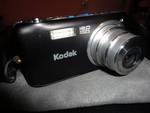 цифров фотоапарат Kodak EasyShare v1233 12MP DSC01229_Large_.JPG