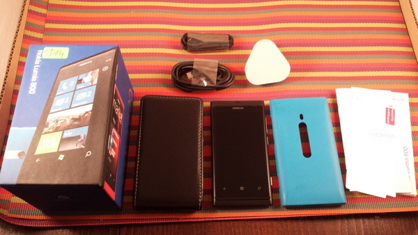 Nokia Lumia 800 (974) (Пълен комплект! 2x Калъфа протектор!) zorvalth_974-1.jpg Big