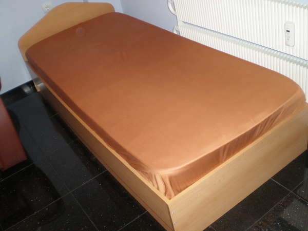 легло с двулицев матрак и подматрачна рамка alexok_4.JPG Big