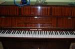 Продавам руско пиано DSC_0652.jpg