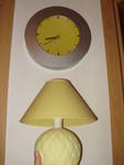 Стенен часовник и лампа в жълто PC0100031.JPG