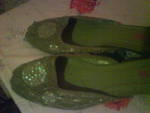Зелени..резидави..чехли с флуторки и маниста DSC016191.JPG
