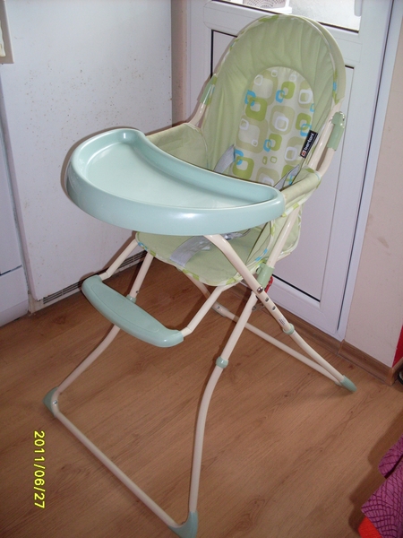 Стол за хранене Bertoni зелен Ewito_SDC123221.JPG Big