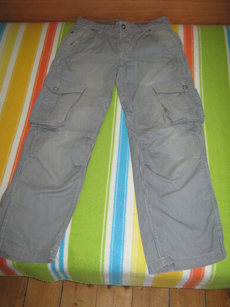 Оригинално панталонче на "3 suisses" за ръст 138 megi08_Picture_884.jpg Big
