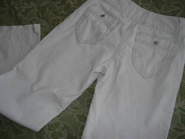 Нови бели джинси- 6 лв Picture_0711_Large_1.jpg Big