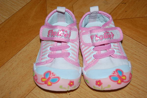 Розови обувчици за малка фръцла DSC_0009_2_1.JPG Big