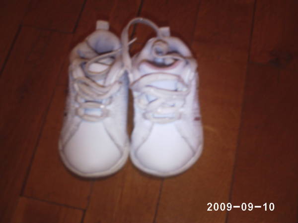 бели обувчици PHOT0014.JPG Big