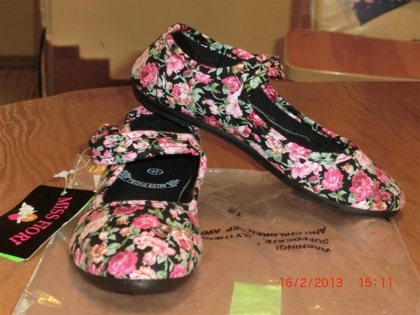 НОВИ обувки-балеринки 31 номер с вкл.доставка irimai_2013_01_Large_.jpg Big