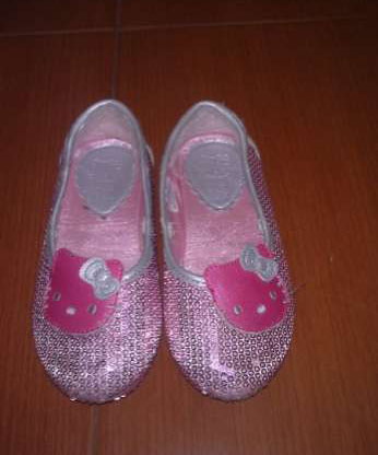 обувчици на hello kitty sioaa_4270937_1_585x461.jpg Big