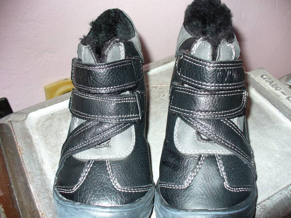 Намалям на 12 лв. Хубави зимни обувчици за малко съкровище P10504841.JPG Big