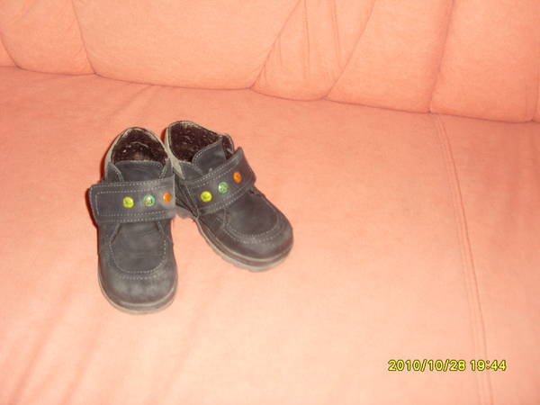 Високи обувки тип полуботи на КК + подарък -ризка SL370913.JPG Big