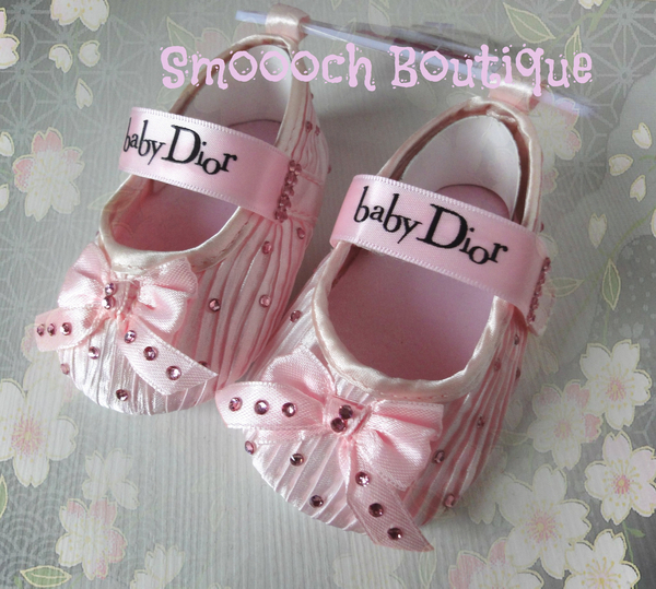 Розови обувки с кристали smoooch_DSC081501.jpg Big