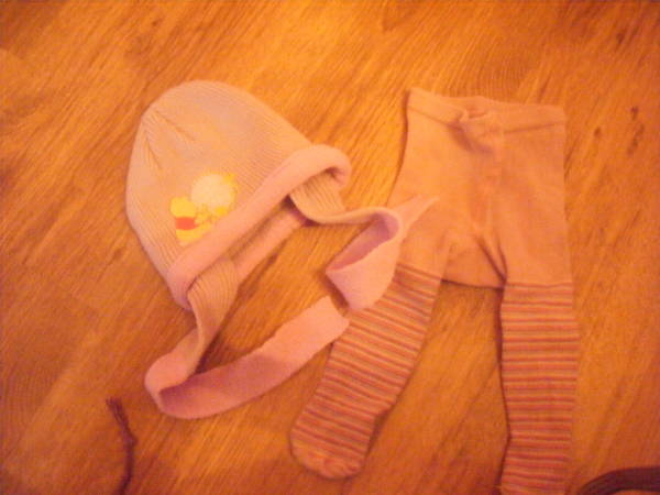 Топла шапчица с Мечо Пух - подарък чорапогащник 2010_0924_184619.JPG Big