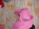 топла шапка и шалче в розово за бебче 0031.jpg