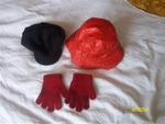 Две шапки и чифт ръкавички 78_016_Small_1.JPG