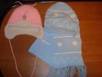 Чисто нов комплект шал и шапка и още една подарък за около 9-10 годинки DSC028031.JPG