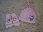 шапка и ръкавички на Н - М Hello Kitty 15лв. DSC030161.JPG