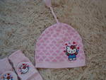 шапка и ръкавички на Н - М Hello Kitty 15лв. DSC030171.JPG