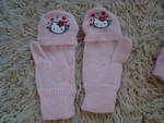 шапка и ръкавички на Н - М Hello Kitty 15лв. DSC030191.JPG