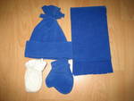 Комплект поларени шапка,шал и ръкавички с подарък още едни ръкавички IMG_6196.JPG