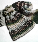 Продавам детски  ръчно изплетени шалове и шапки nelivan_2013-12-29_17_50_54_.jpg
