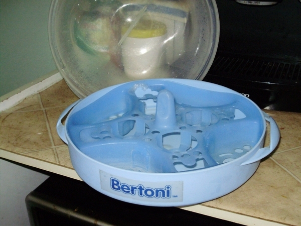 Уред за стерилизация на шишета - на "BERTONI" T_100_b3.JPG Big