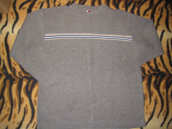 сив пуловер размер S/P ferruchе Picture_1941.jpg Big