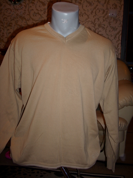 Мъжки пуловер HUGO BOSS(оригинал) monka_09_IMG_2334.JPG Big