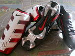 Футболни обувки (6 метални бутона) и кори NIKE, НОВИ PICT00191.JPG
