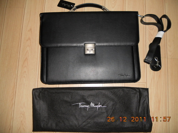 Дизайнерска чанта за лаптоп / документи Thierry Mugler Pangea_Picture_37718.jpg Big