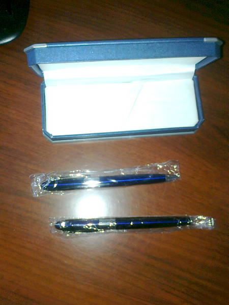 Луксозен сет химикалки в кутия photo0117.jpg Big