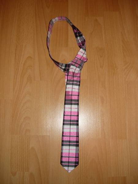 Дамска вратовръзка с преобладаващо розово P1090308_Desktop_Resolution_.JPG Big