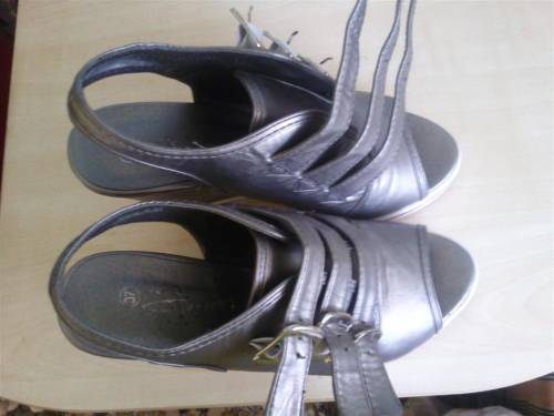 Модерни обувки в сребрист цвят 00141.jpg Big