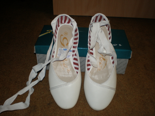 Чисто нови бели балеринки 36 н -8 лв поемам пощата dkenanova_Picture_008.jpg Big