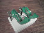 --GIANNI--РЕАЛНА ЦЕНА -134лв----елегантни и красиви обувки-отвън естествен лак отвътре естествена кожа НОВИ в кутия 39 номер цена-49лв P160111_10_231.jpg