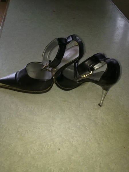 Черни елегантни обувки 4erni_obuvki.jpg Big