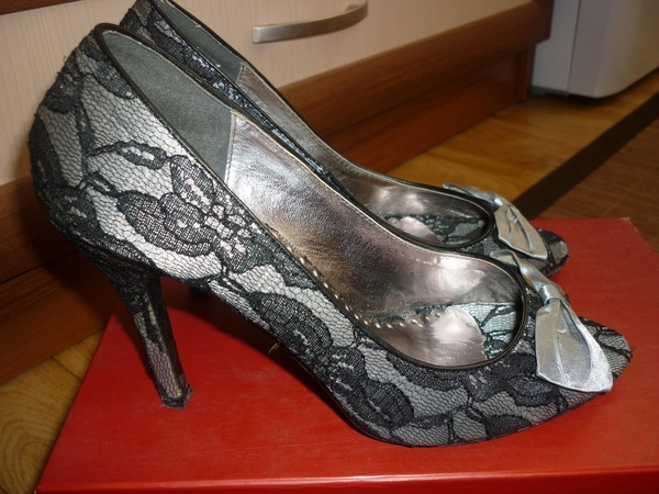 Обувки на висок ток с черна дантела 38 номер KLUM_P1010906.JPG Big