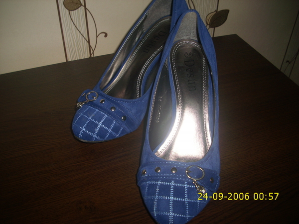 Сини велурени обувки 38 номер MarianaT_IMG_0001.JPG Big