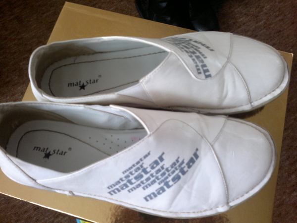 Бели обувки на МатСтар aneliq38_18102011688.jpg Big