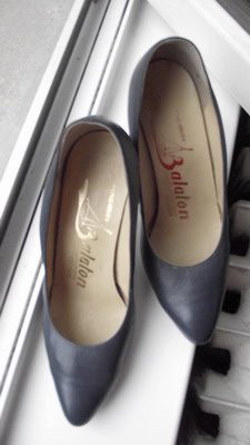Тъмносини елегантни обувки, унгарски -  н. 38 / 25 ½ sonia-k_2011_100901121.jpg Big