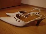 Продавам бели обувки размер 39 -3_Small_1.jpg