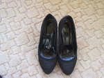 Черни сатенени обувки на ток emilly88_01102011189.jpg