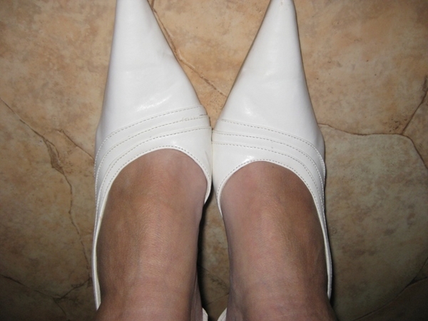 Бели обувки venidesi_IMG_4144.jpg Big