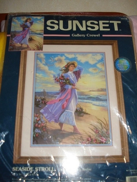 Sunset Crewel kit "Seaside Stroll" bisy_k_1.jpg Big