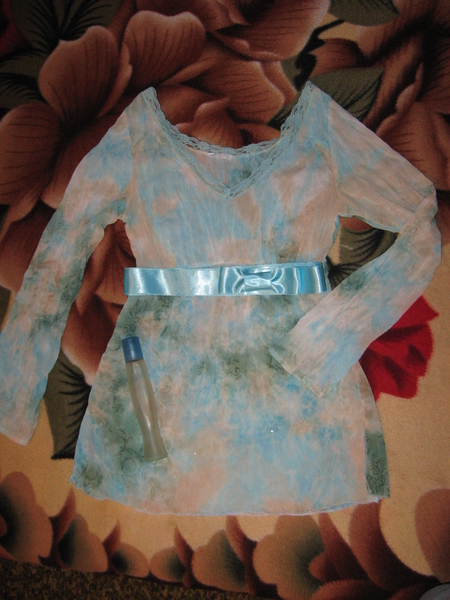 Нежно синя блузка с коланче и парфюм Pamela_Picture_0011.jpg Big