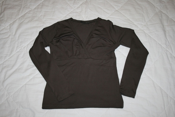 Нова кафява блуза с дълбоко деколкте, размер S/M varadero_30.jpg Big