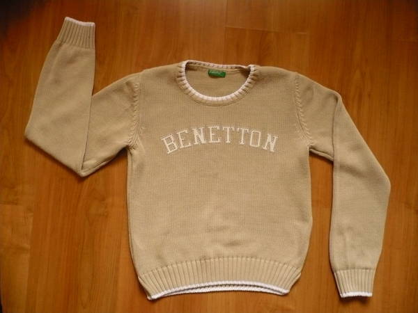 Бежов пуловер Benetton - Вече 5 лв. P1020216.JPG Big