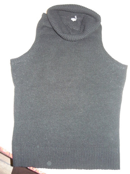 Пуловерче без ръкав на Terranova размер S dioni_025491885.jpg Big