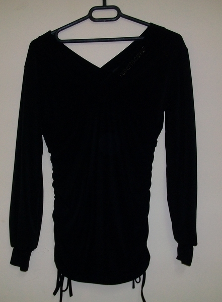 Черна блуза с дълъг ръкав Roberto Cavalli sluncho_gledka_bluza_Roberto_Cavalli_16lv.JPG Big